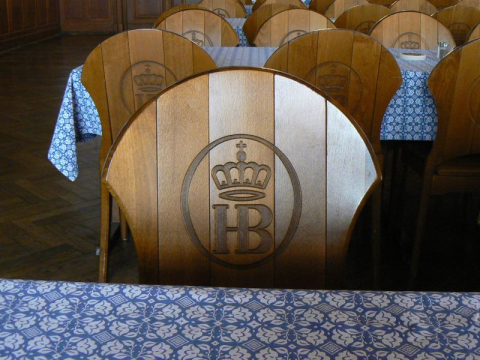 muenchen2009_stuhl_hofbraeuhaus.jpg