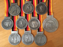 d medaillensammlig nach 10 berlin marathons.